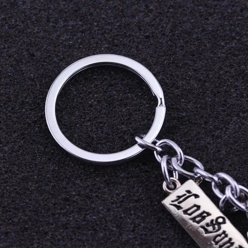 ZRM Game Grand Theft Auto 5 Keychain Men Fans Letter Key Chain Grand Theft Auto Rock Star Keying Key Buckles Car Accessory